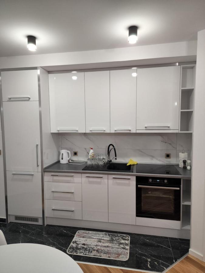 Apartman Park Lake Tuzla Ngoại thất bức ảnh